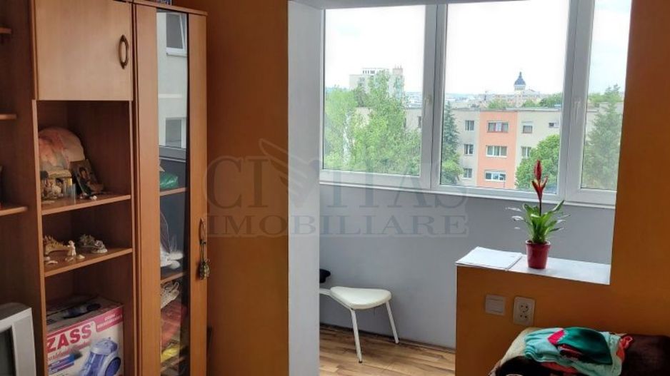 4 camere zona Casa Piratilor, 80 mp, decomandat - Poză 6