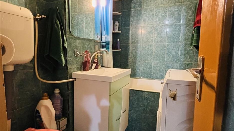 Apartament cu 2 camere decomandat zona Rogerius. - Poză 10