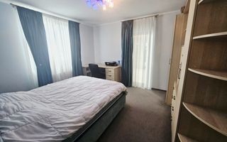 Vilă spațioasă Strejnicu S+P+1E+M, 8 camere, garaj, teren 595 mp - Poză 49