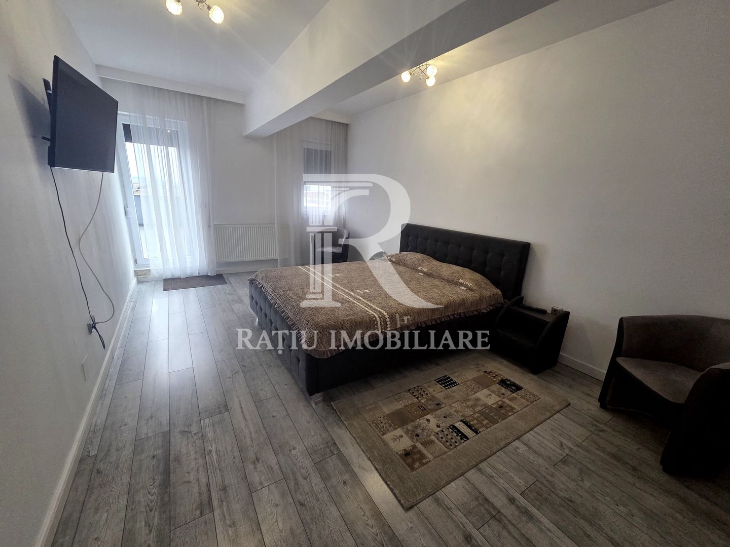 Apartament cu 3 camere | zona Salca | Oradea - Poză 3