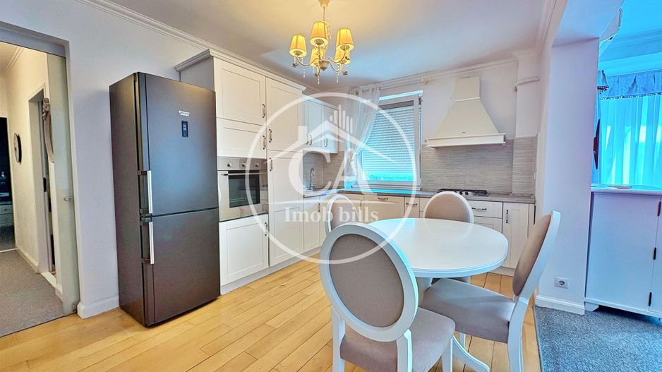 Apartament cu 3 camere situat în zona Decebal - Poză 10