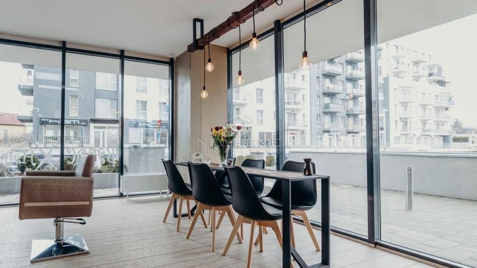 Afacere la cheie, salon infrumusetare barbershop, Cluj Iulius Mall - Poză 5