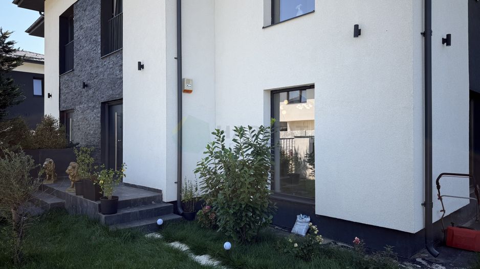 Petre Ispirescu | Vila în complex securizat - Poză 27