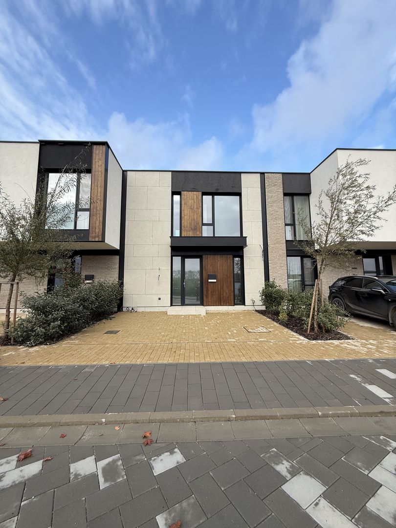 Vila de tip Urban Villa 02 in faza 1 in Amber Forest - Poză 1