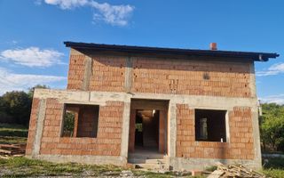 Casa individuala in constructie, 125 mp utili, 700/1400 mp teren - Poză 2
