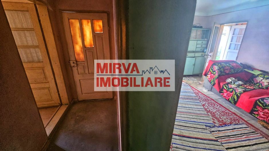 Exclusivitate! Casă cu teren generos în Sat Olteni, Com.Teișani - Poză 29