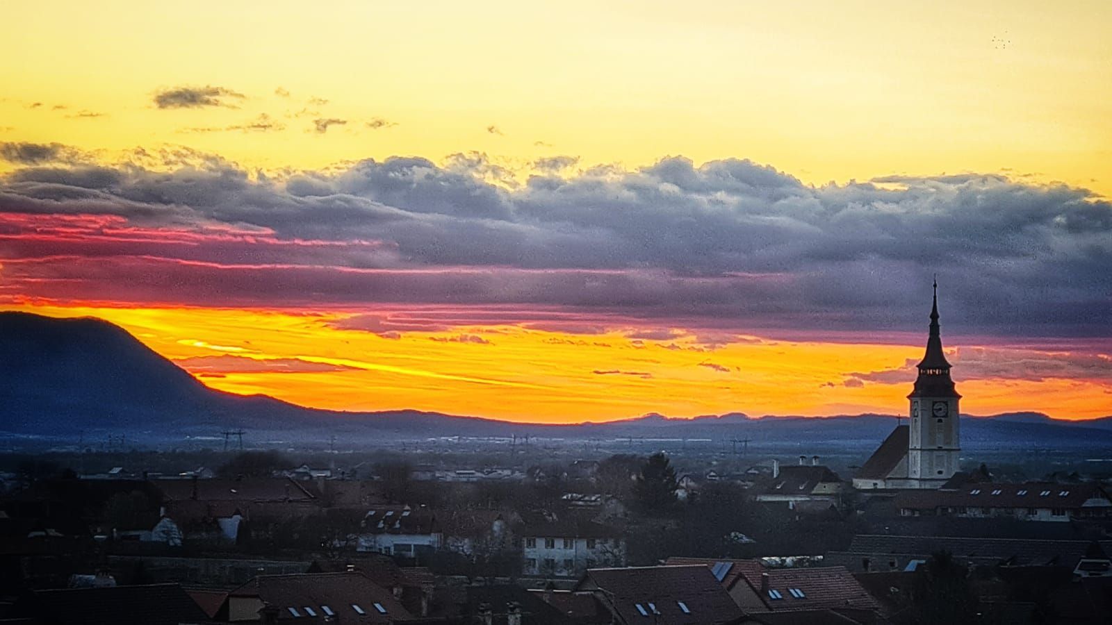 Exclusivitate - Sanpetru, casa cu priveliște deosebită - Poză 26