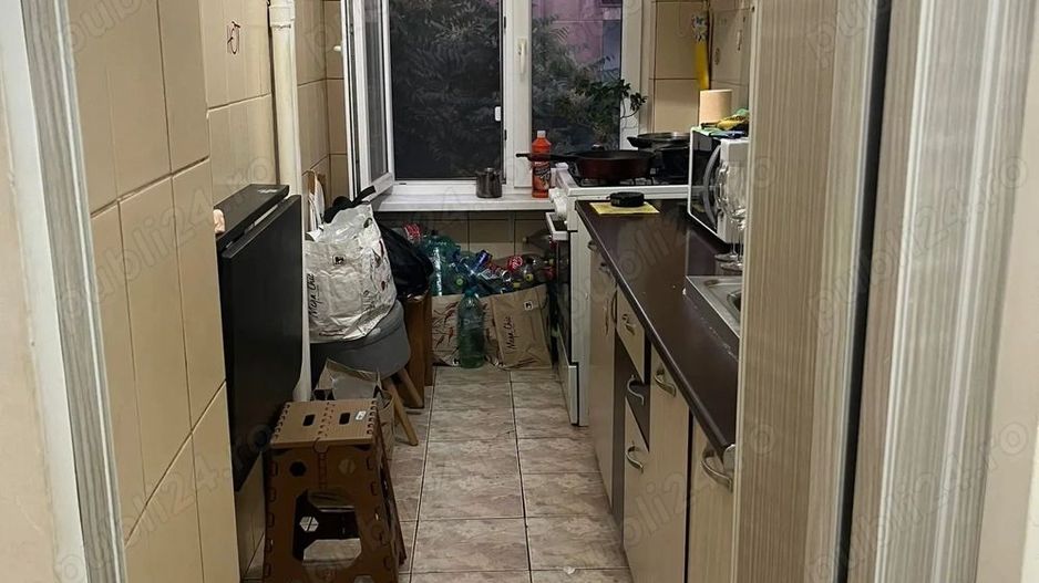 APARTAMENT DE 3 CAMERE BLOC 1992 METROU ROMANCIERILOR - Poză 4