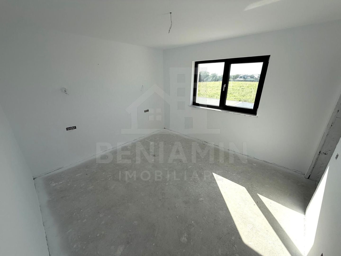 Casa noua moderna P+1 zona Ford cu incalzire in pardoseala 518mp - Poză 3