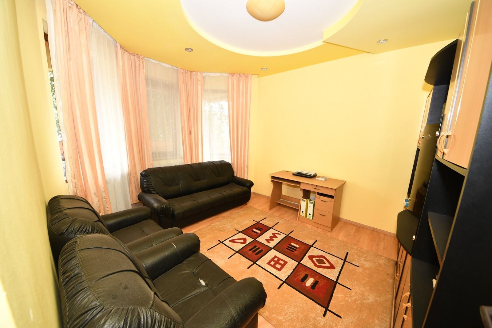 Vila spatioasa, constructie solida, zona micro 17 – Galati - Poză 30