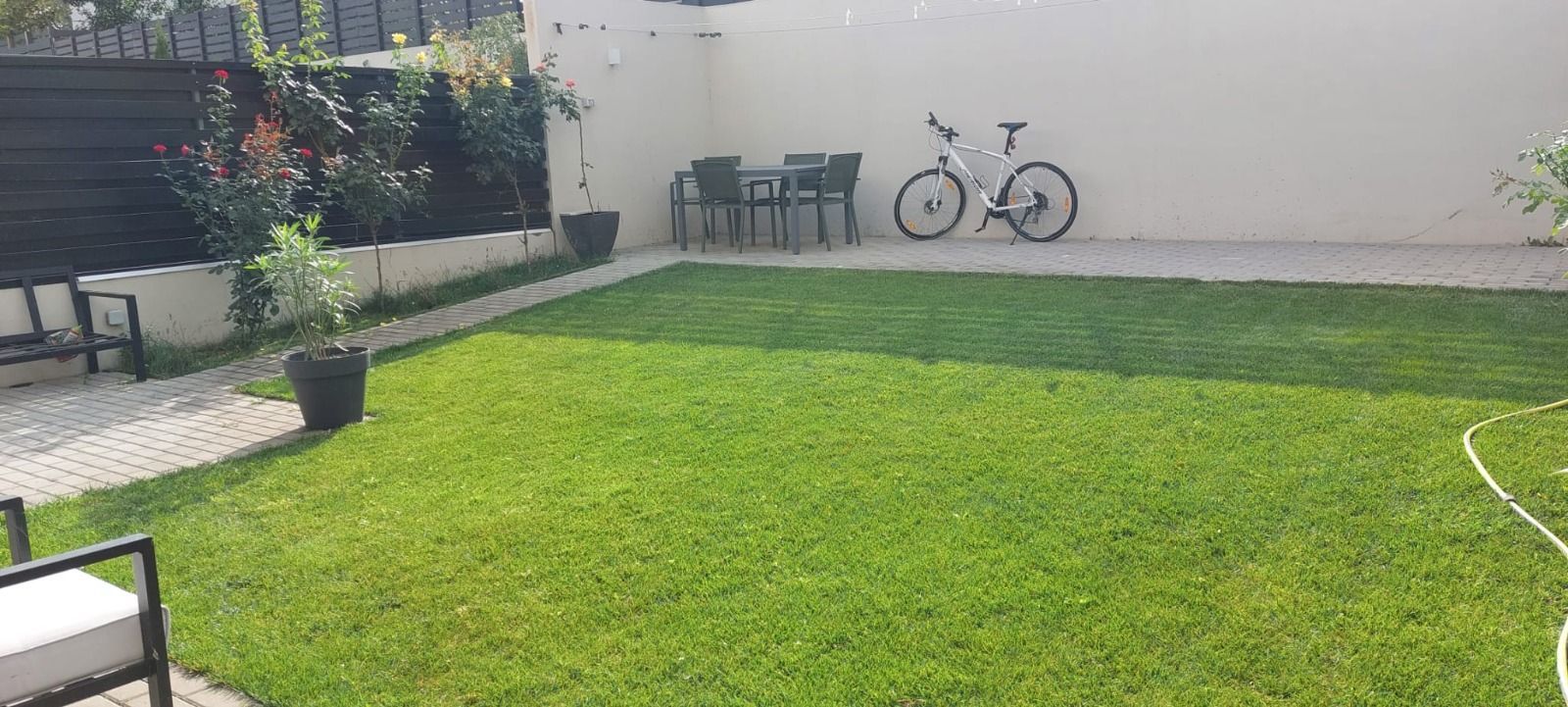 De vânzare casă premium tip duplex,  vedere spre Lacul Brates, comision 0% - Poză 2