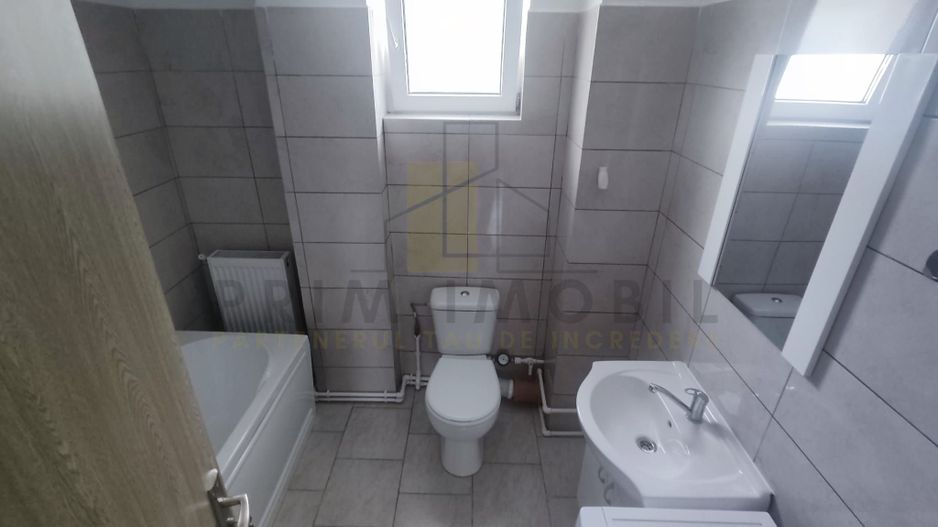 2 Camere Decomandat / Rond Pacurari/ Parcare inclusa - Poză 4