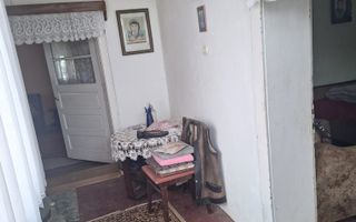 Casa de vânzare in Craciunel la strada principală - Poză 6