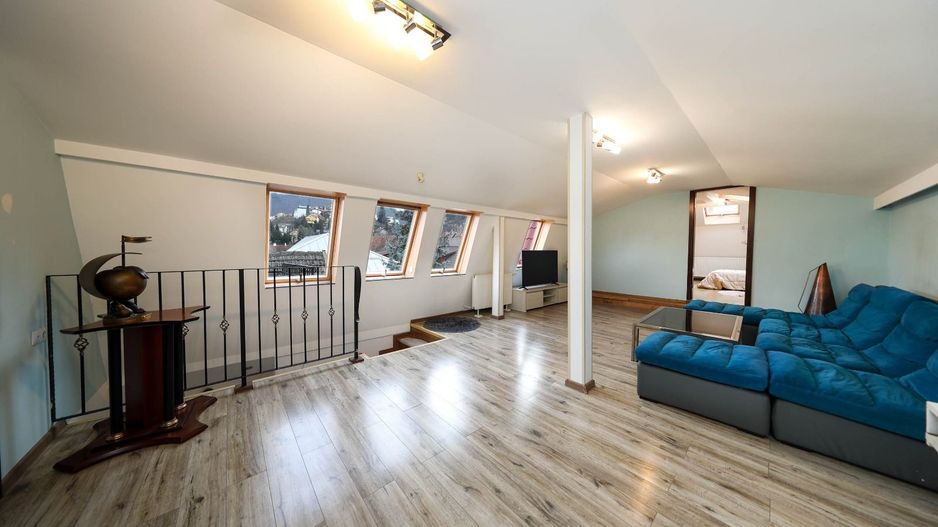 Casă deosebită de vânzare în centrul Brașovului - Poză 32