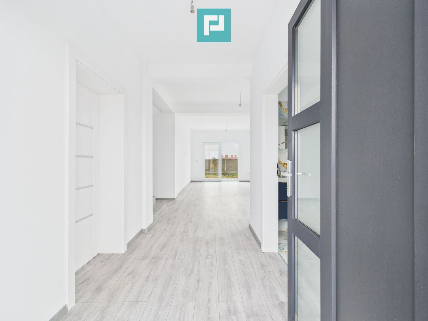 Duplex ultrafinisat cu 3 camere, 3 băi în Pișchia - Poză 2