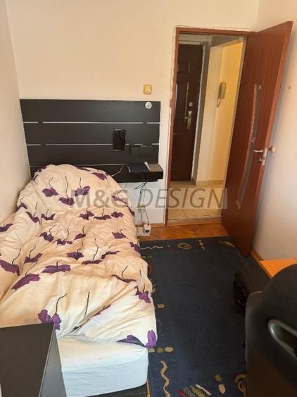 Apartament 3 camere, 31mp, etaj 4/4, bloc anvelopat, acoperis - Piata Doina - Poză 3