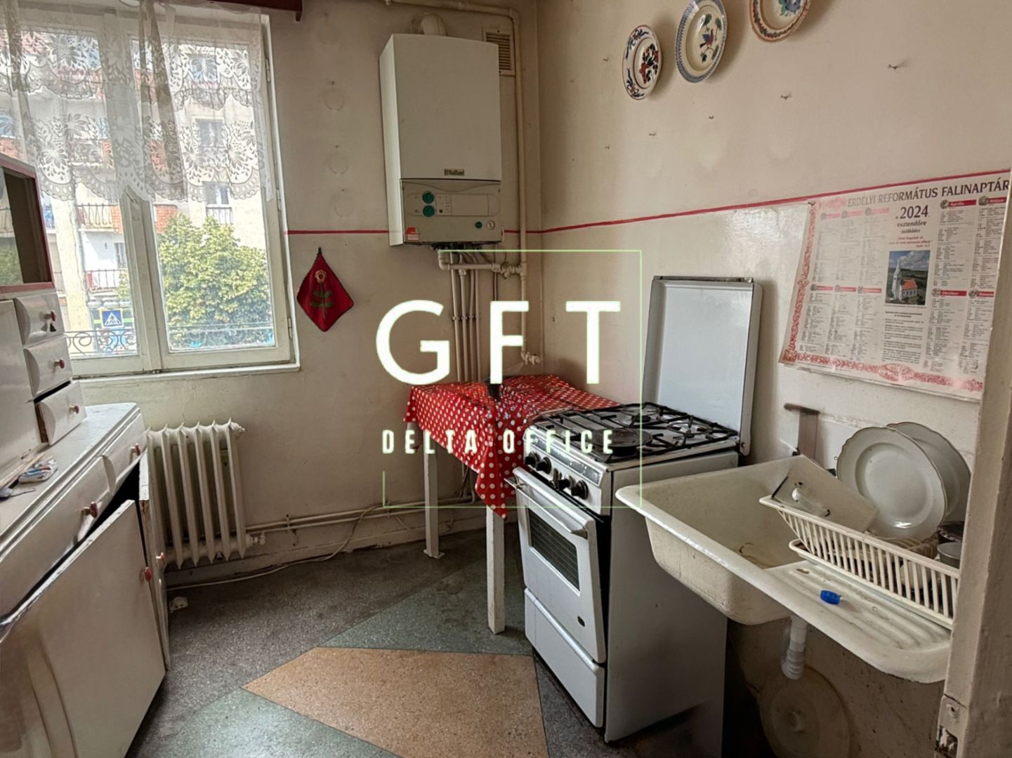 Apartament ultracentral 2 camere Gherla - Poză 1