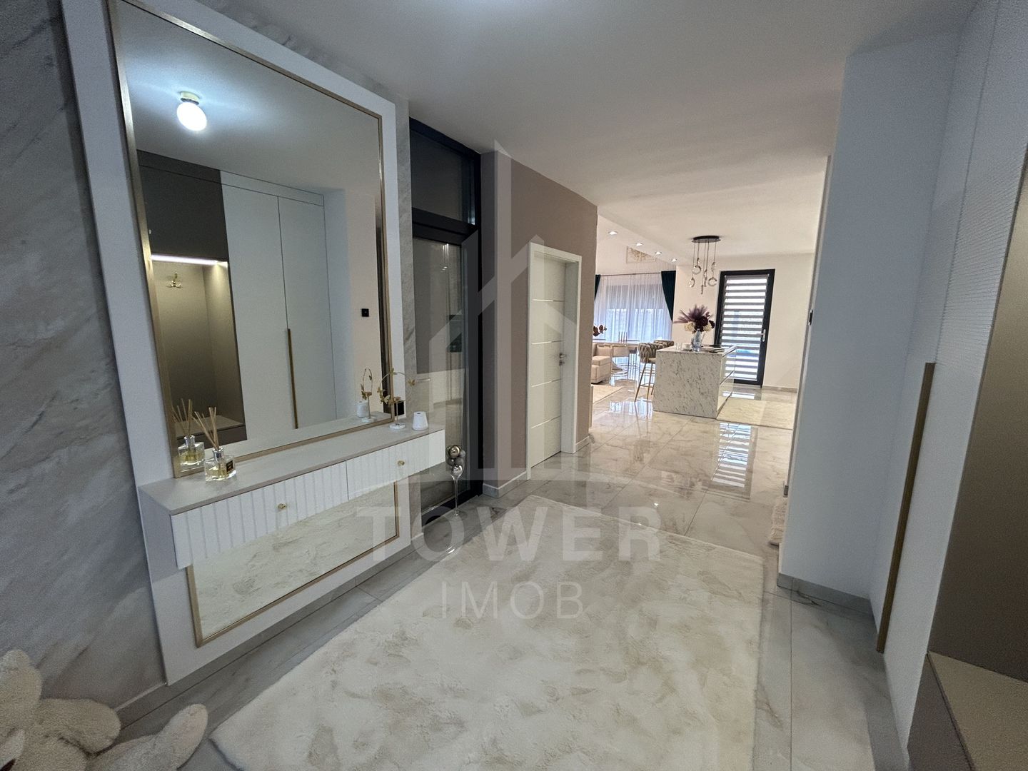 Casă de vânzare în Mediaș | Piscină | Panouri Fotovoltaice - Poză 10