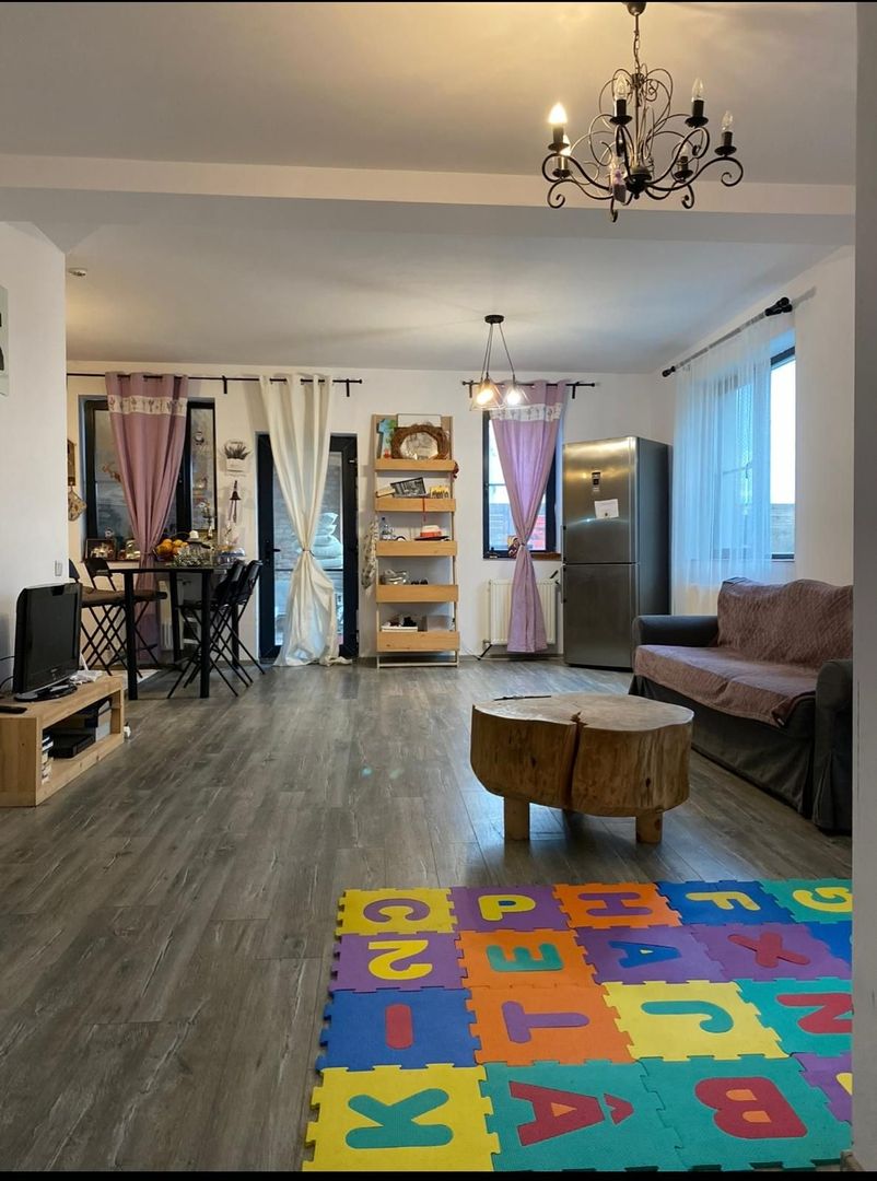 Vila 23 august 4 camere,  teren 230m2 - Poză 9