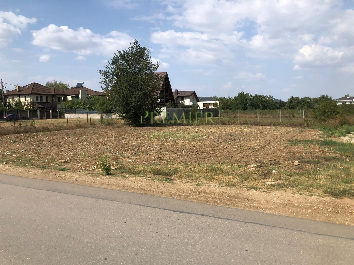 Teren de vanzare Mogosoaia 752 mp utilitati complete deschidere - Poză 2