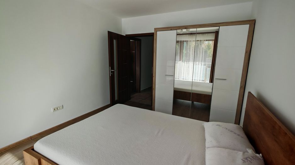 Apartament 2 camere,decomandat,bloc NOU,zona Judetean,mobilat,utilat - Poză 7