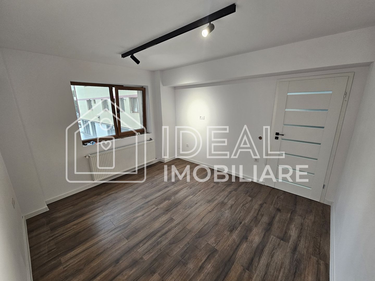 Apartament cu 3 camere si terasa, LA CHEIE 112 mp utili, zona Turnisor - Poză 9