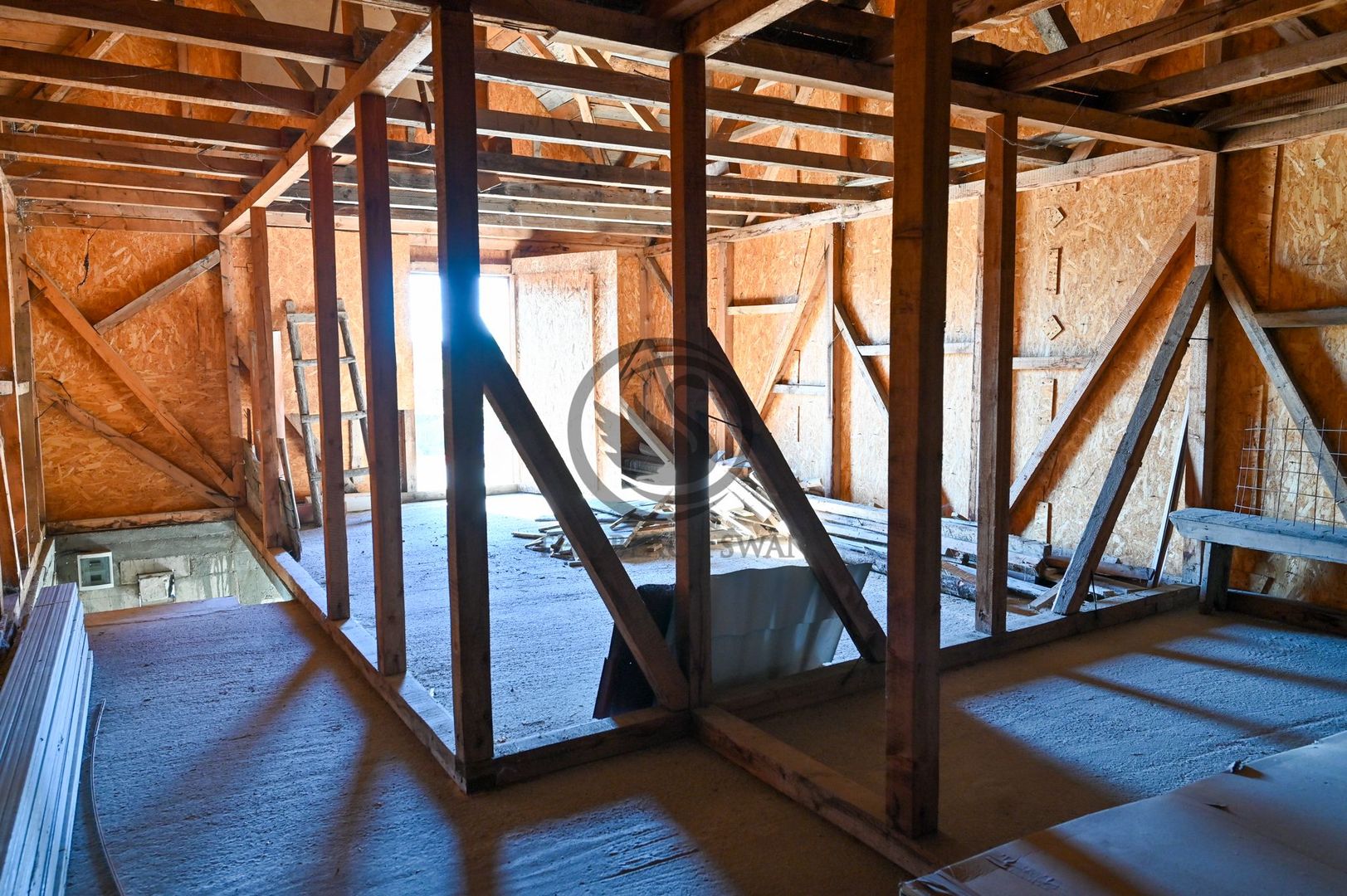Casa la gri de vanzare | Zona Centrala - Bucov | Comision 0% - Poză 7