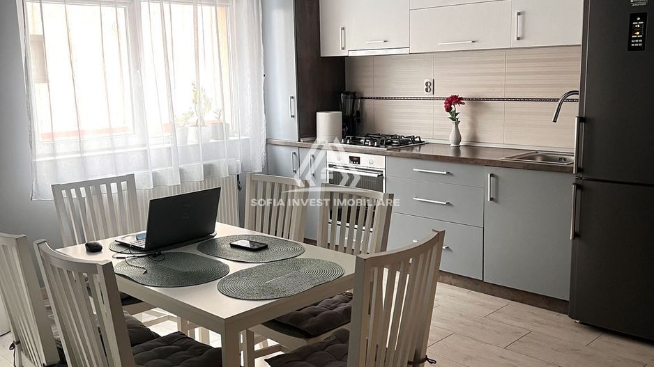 Apartament decomandat 2 camere 56 mp Parcare disponibila-Buna Ziua - Poză 1