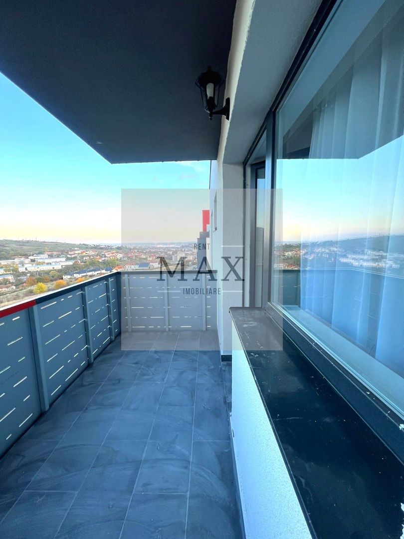 Apartament de închiriat, 3 camere, Et 2, balcon, garaj subteran, Baciu - Poză 12