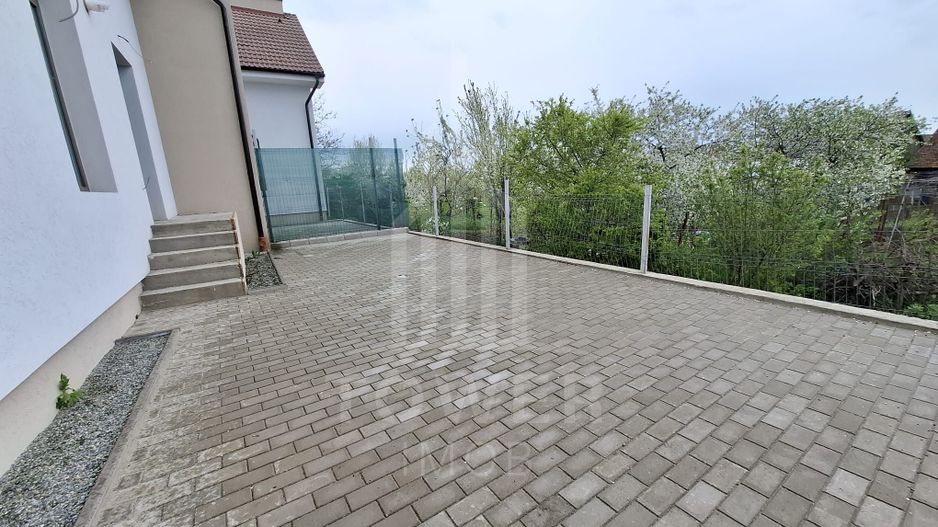 Casa rezidențială cu 5 camere, 2 băi  – Sura Mica - Poză 9