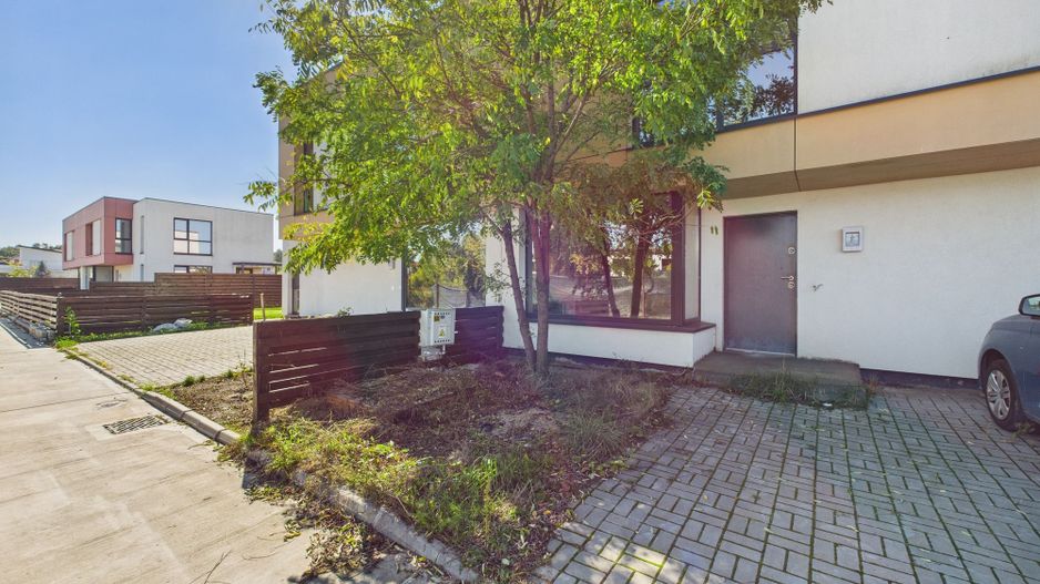 Casă modernă 3 dormitoare, curte generoasă și parcare dublă-CORBEANCA - Poză 3