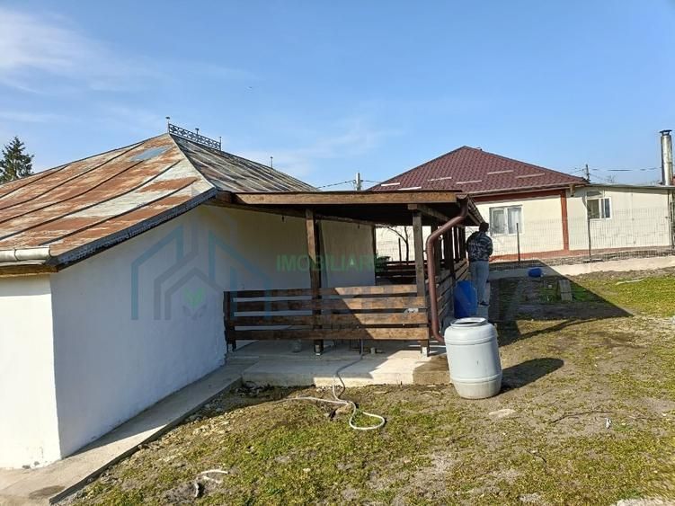 Casă renovată în stil tradițional, Romanesti, Iași – 3 camere, 50 mp utili, teren 3240 mp - Poză 7