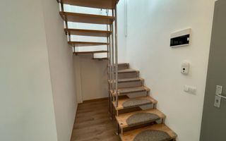 Penthouse pozitionat S-V  -  4 camere - Coresi Avangarden - Poză 7