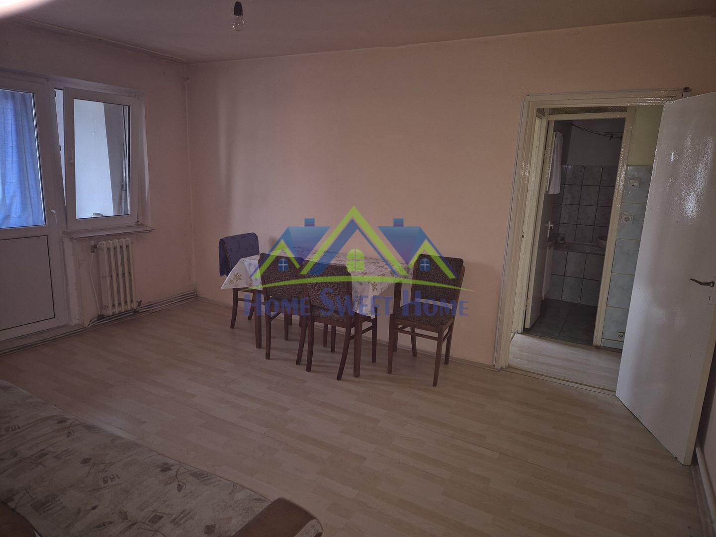 Inchiriez Ap. 2 cam.,semidec, etaj 4 acoperit,C.T, necesita investitii - Poză 4