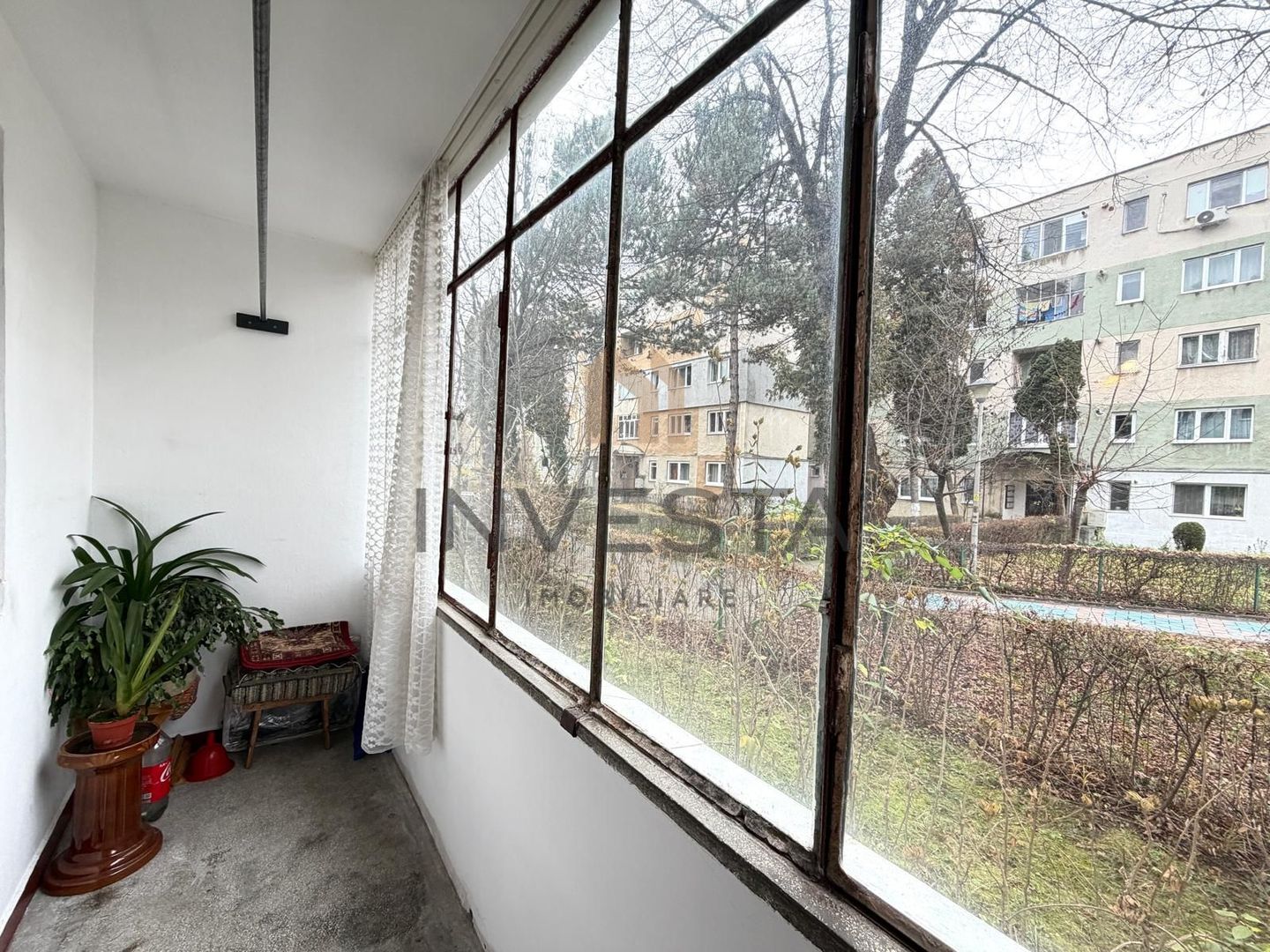 Apartament cu 3 camere pe Aleea Padin ! - Poză 13