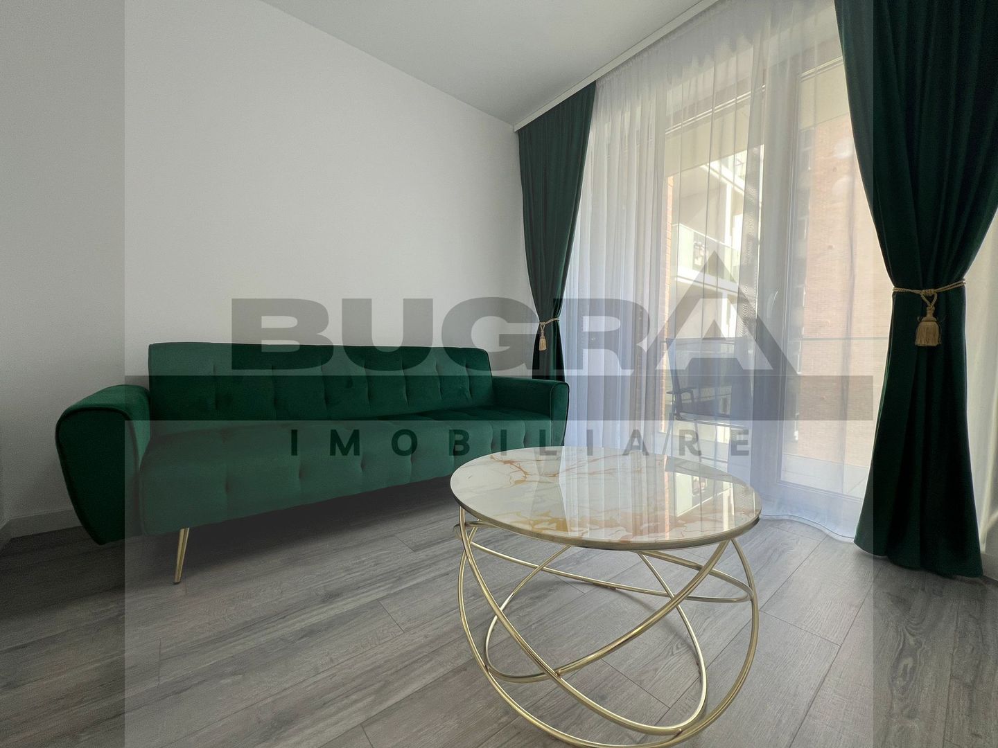 Apartament de 2 camere, LUX, parcare subterana, zona strazii Tasnad - Poză 3