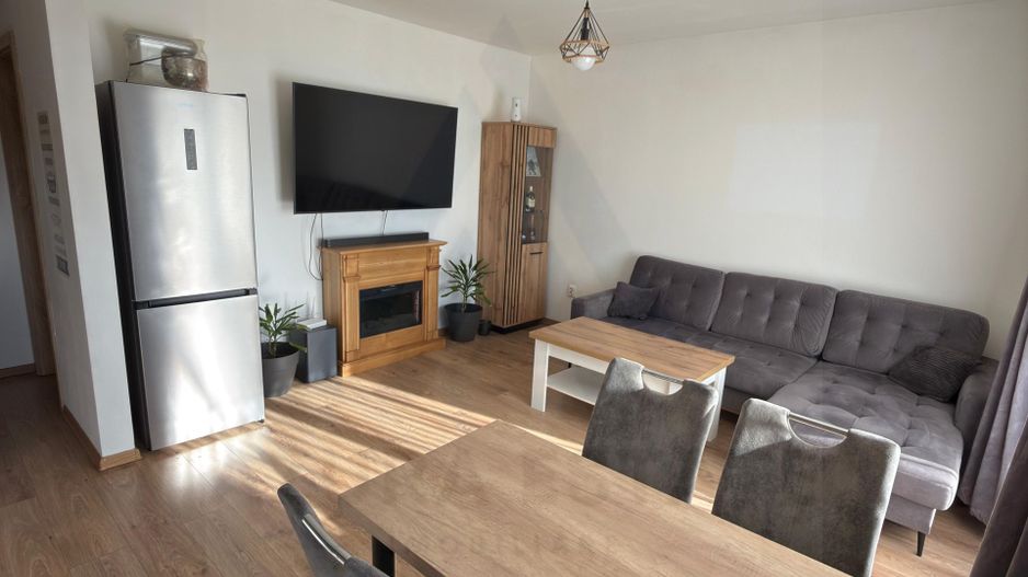 Apartament utilat 3 camere etaj 1 balcon 10 mp si parcare in Terezian - Poză 2