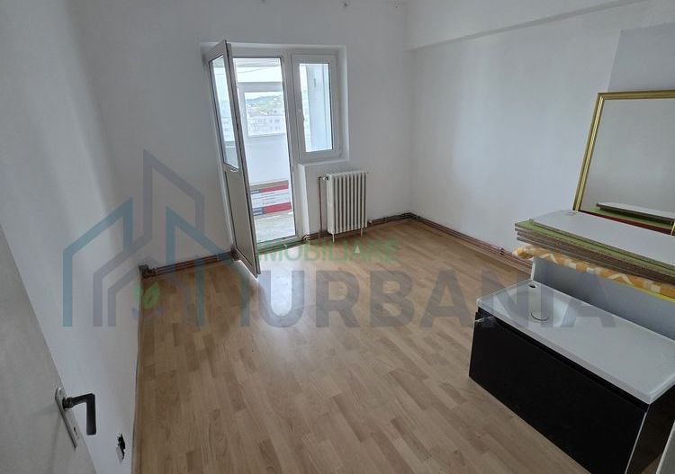 Apartament 3 camere, 2 bai, 71 mp, Dacia, Iasi - Etaj 10, 1983 - Poză 7