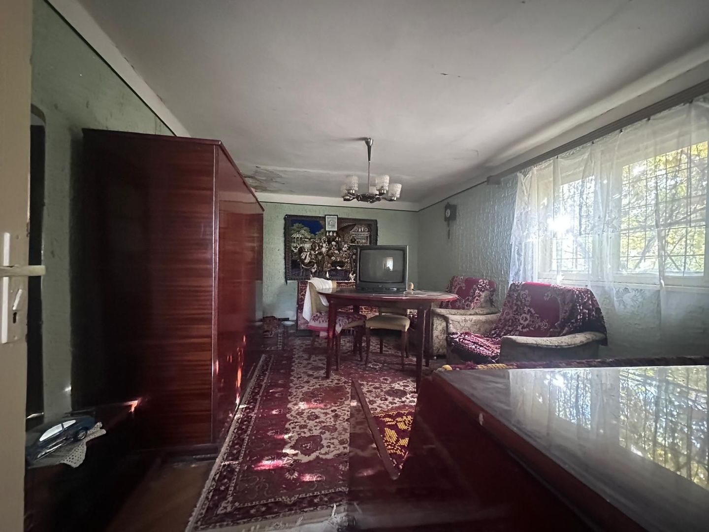 Vanzare casă cu teren mare în satul Cazaci – aproape de Târgoviște - Poză 3