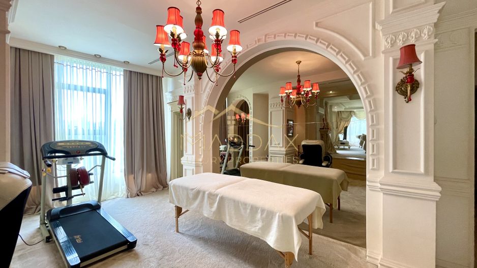 Impressive Villa *1500 SQM usable* 2613 SQM land / Open to the lake - Poză 34