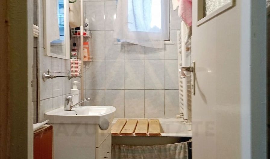 Apartament 2 camere etaj 1 bucatarie inchisa Cedonia - Poză 7