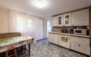 Casă renovată 2022, 3 camere, 1034 mp teren, încălzire în pardoseală  - Poză 7