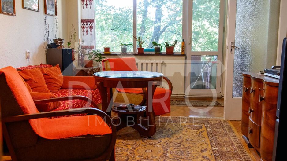 Apartament cu 3 camere in zona Cornisa, 7 Noiembrie , pe Romanu Vivo - Poză 1