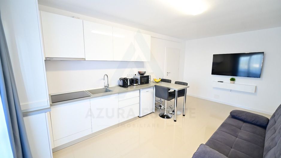 Apartament modern 3 camere 76 mp etaj 4/8 lift zona Doamna Stanca - Poză 1