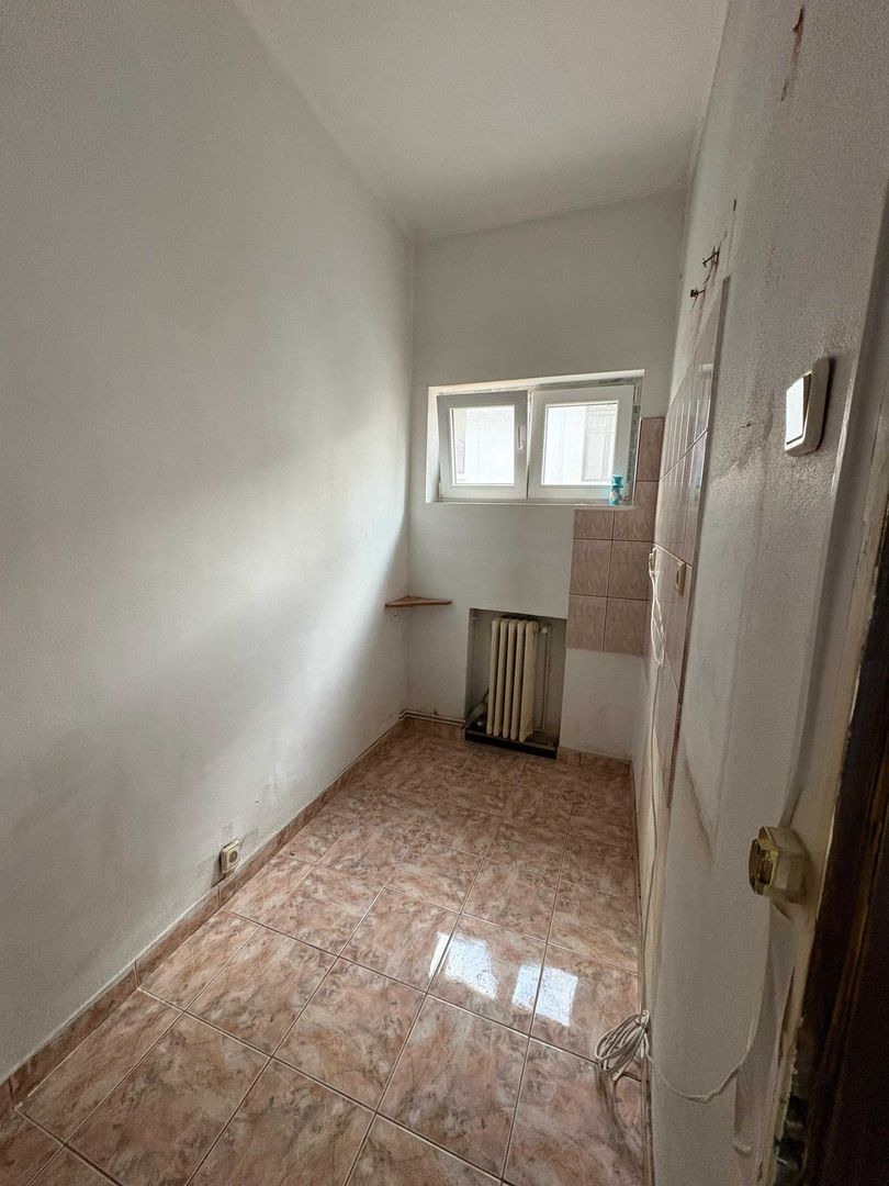 APARTAMENT -GARSONIERA ZONA DOROBANTI - Poză 4
