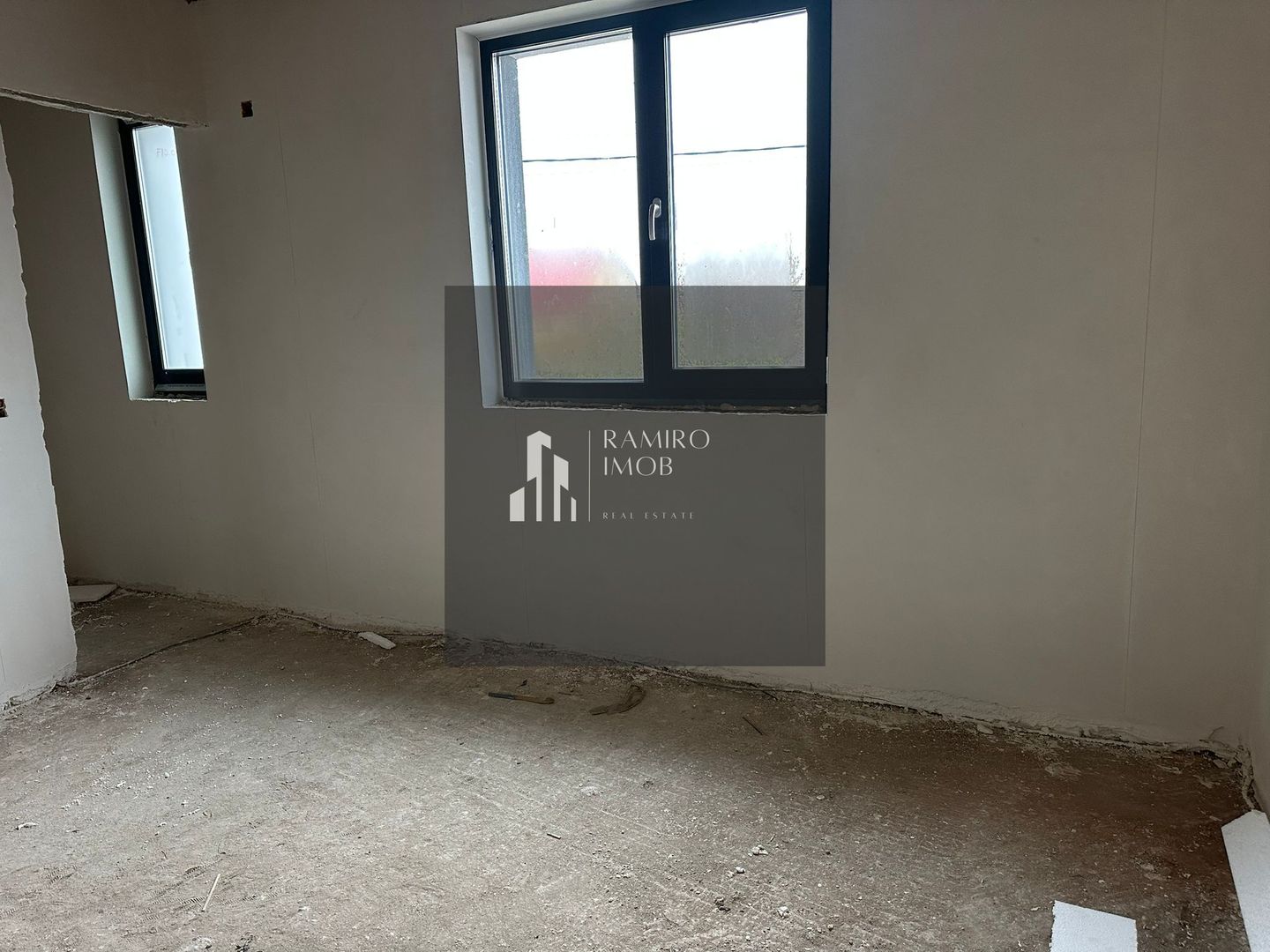 DARZA ( CREVEDIA), VILA 4 CAMERE - Poză 12