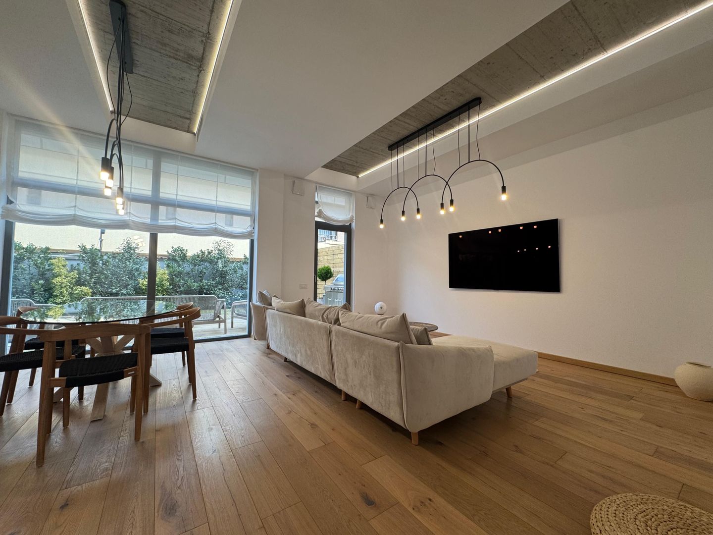 VILA SUPERBA 4 CAMERE + PARCARE ACOPERITA || PIPERA|| EPIQUE HOME - Poză 2