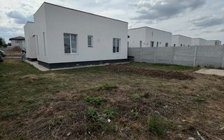Casă individuală 4 camere la cateva  minute de primarie comuna Berceni - Poză 3