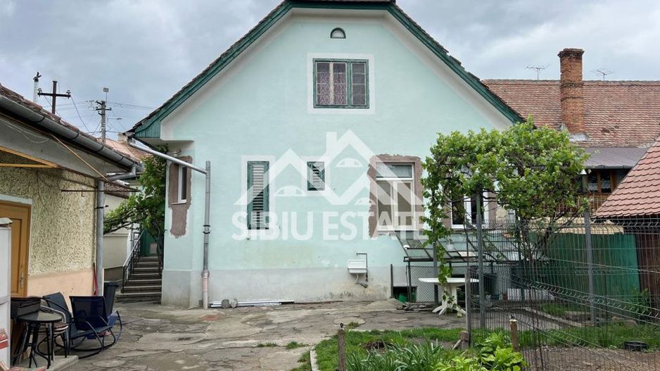 De vânzare: Proprietate cu 2 unități locative ,Zona Lupeni, Sibiu - Poză 1