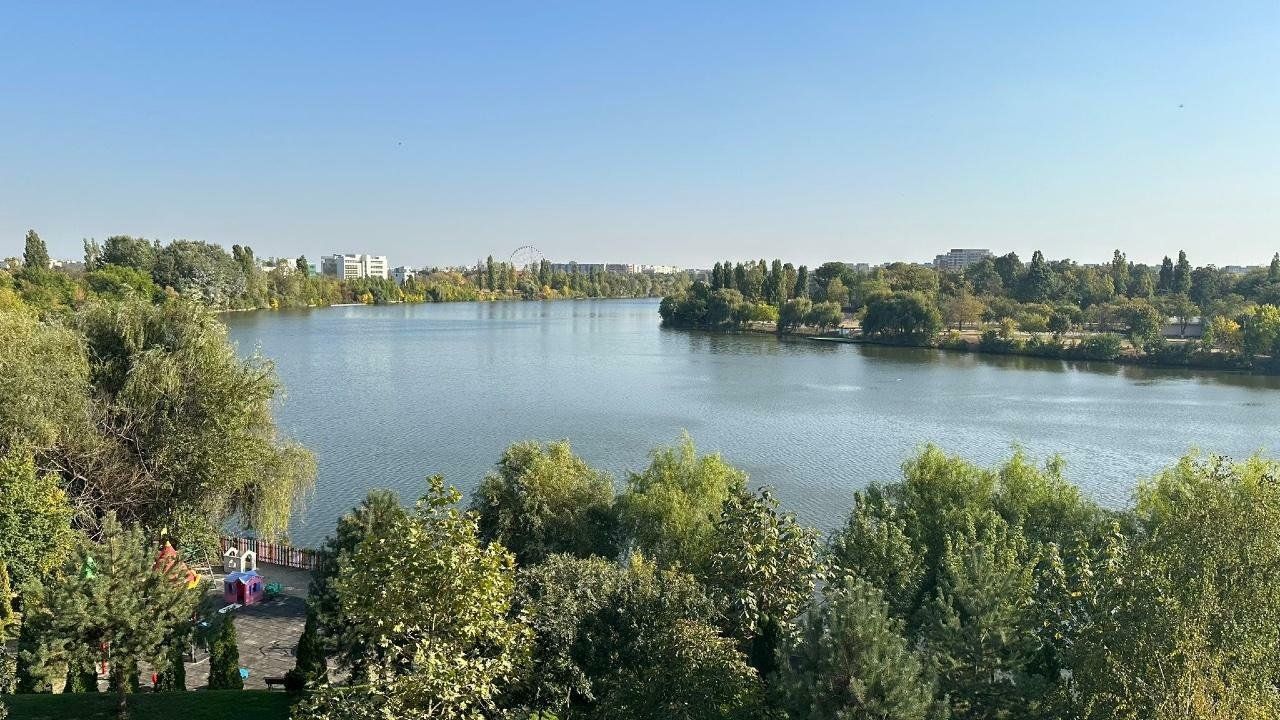 Penthouse | 5 camere | Vedere superba lac | Piscina exterioară - Poză 13